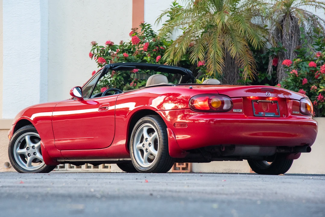 2000 Mazda NB MX-5 Miata - Image 7 of 31