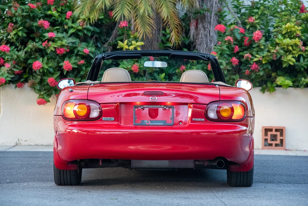 2000 Mazda NB MX-5 Miata - Image 9 of 31