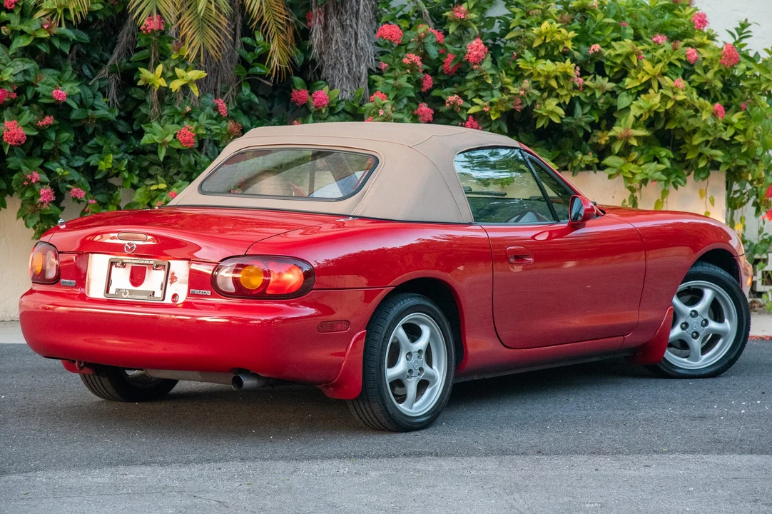 2000 Mazda NB MX-5 Miata - Image 16 of 31