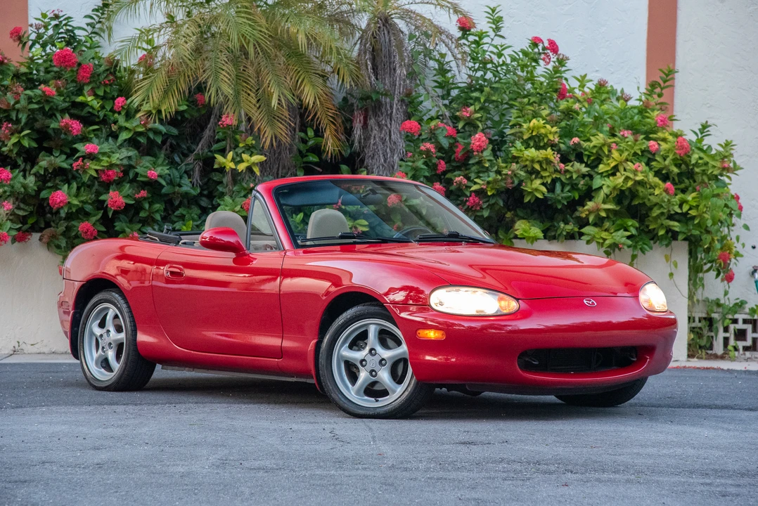 2000 Mazda NB MX-5 Miata - Image 11 of 31