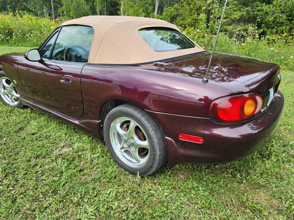 2000 Mazda NB MX-5 Miata - Image 16 of 31
