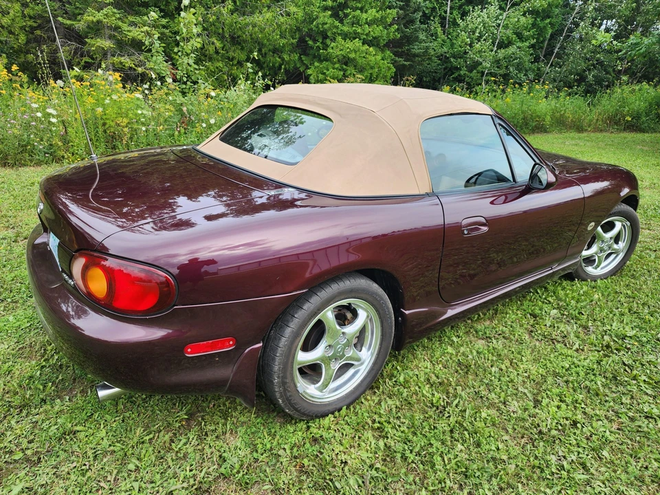 2000 Mazda NB MX-5 Miata - Image 18 of 31