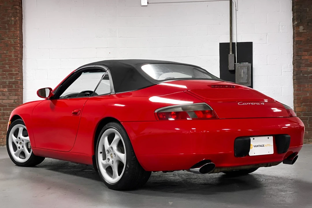 2000 Porsche 996 Carrera - Image 25 of 31