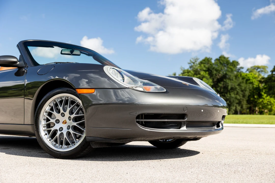 2001 Porsche 996 Carrera - Image 11 of 31