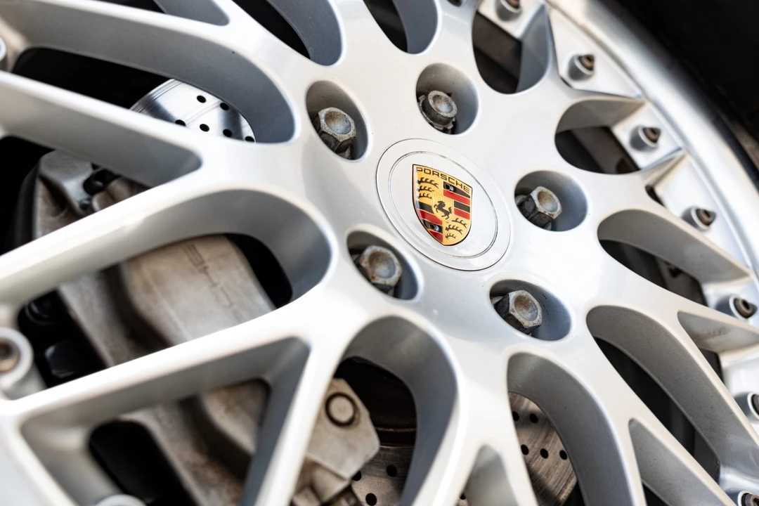 2001 Porsche 996 Carrera - Image 29 of 31