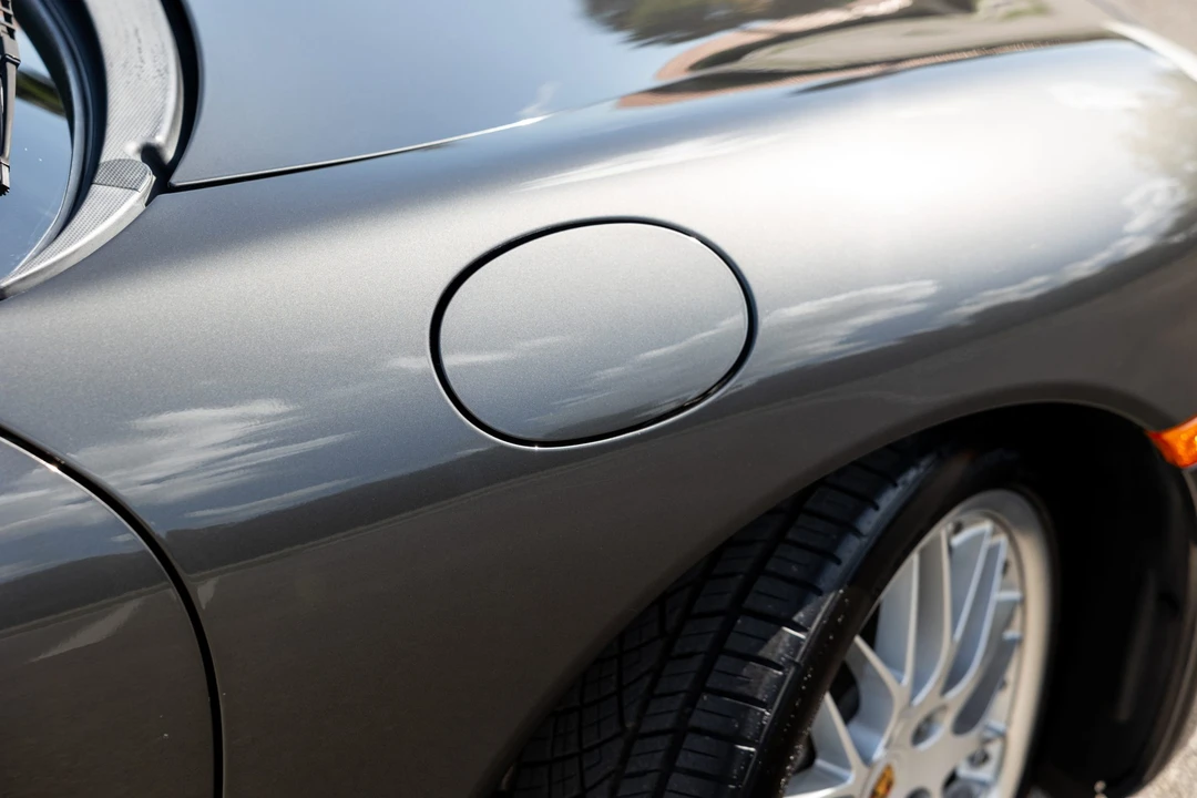 2001 Porsche 996 Carrera - Image 23 of 31