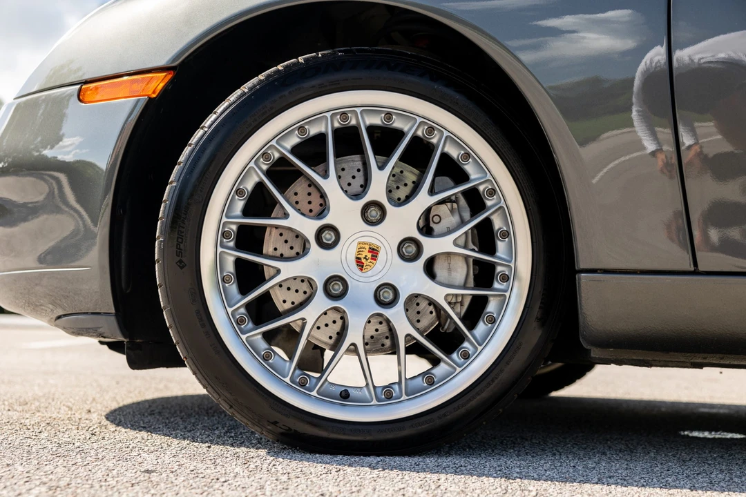 2001 Porsche 996 Carrera - Image 24 of 31