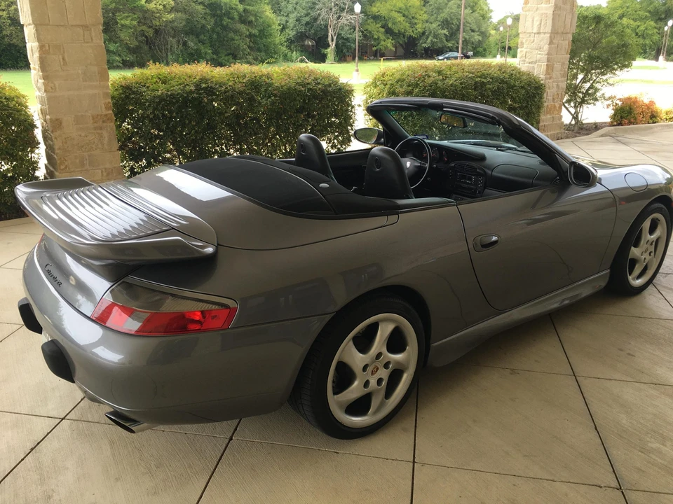 2001 Porsche 996 Carrera - Image 25 of 31