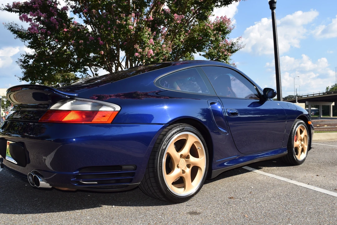 2001 Porsche 996 Turbo - Image 13 of 31