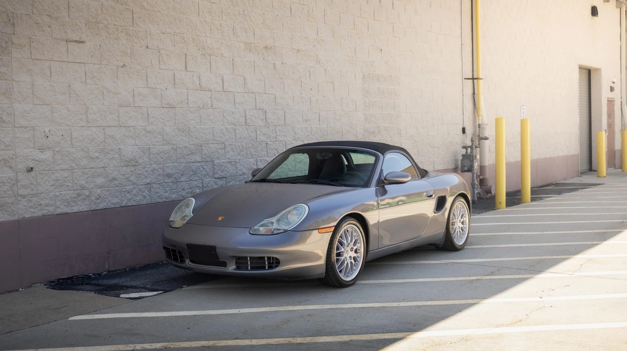 2001 Porsche 986 Boxster S - Image 5 of 31