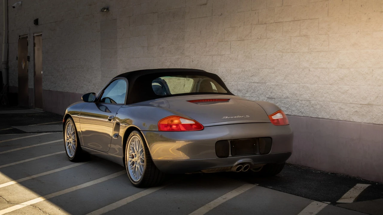 2001 Porsche 986 Boxster S - Image 23 of 31