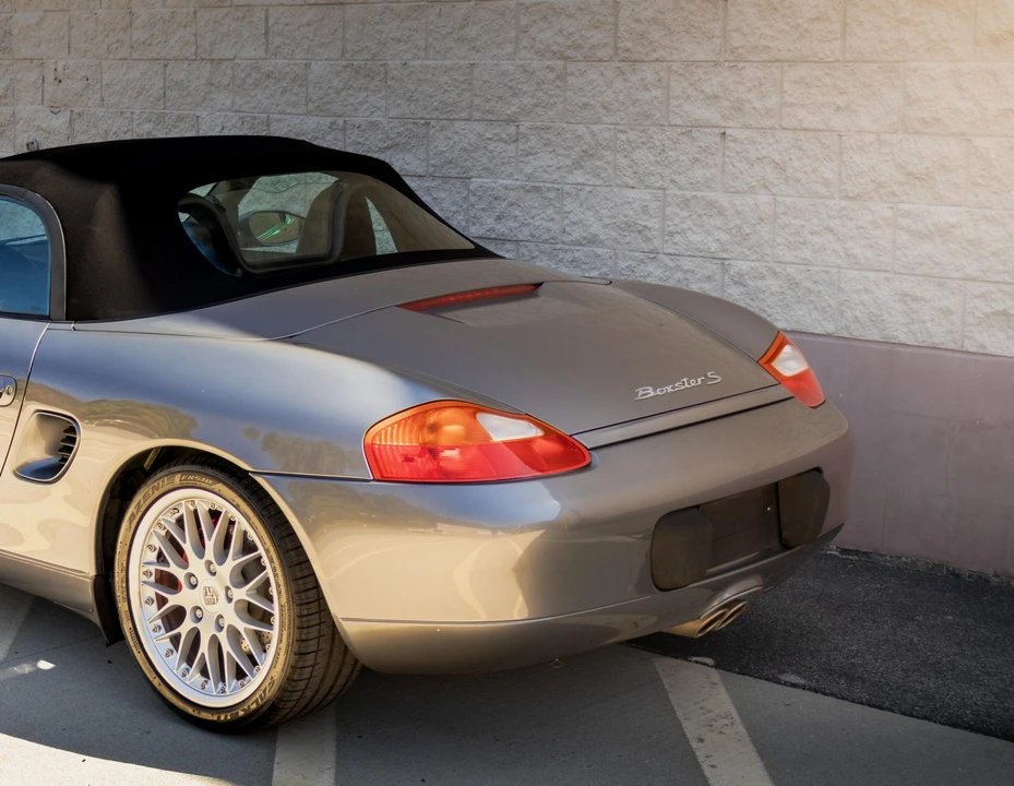 2001 Porsche 986 Boxster S - Image 28 of 31