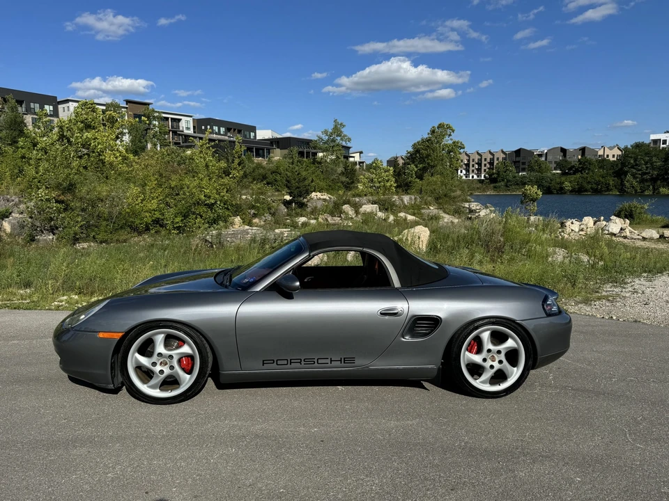 2001 Porsche 986 Boxster S - Image 14 of 31