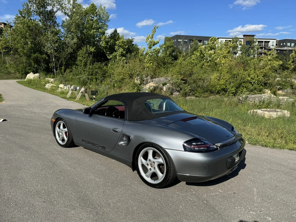 2001 Porsche 986 Boxster S - Image 15 of 31