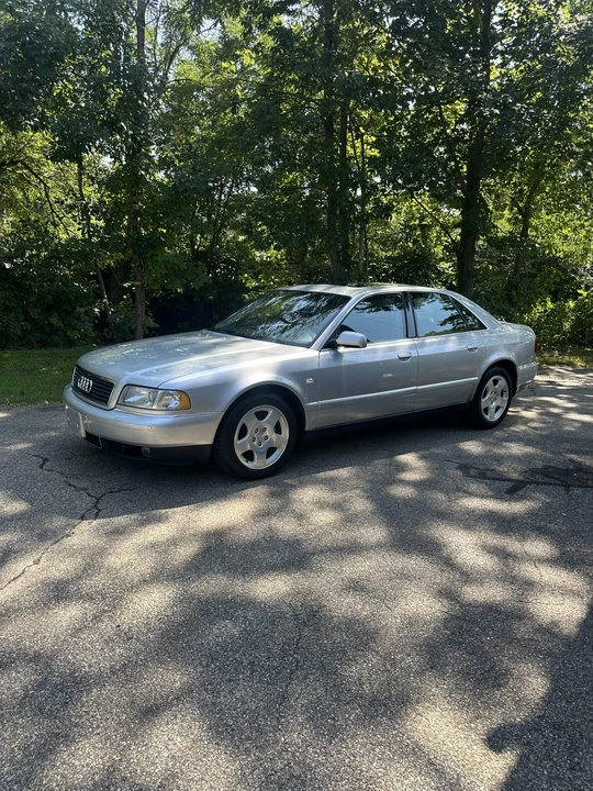 2002 Audi D2 A8 - Image 2 of 31