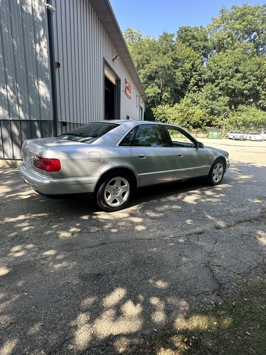 2002 Audi D2 A8 - Image 8 of 31