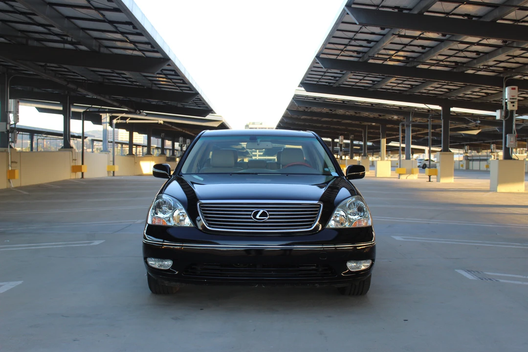 2002 Lexus LS 3rd Gen - Image 3 of 31