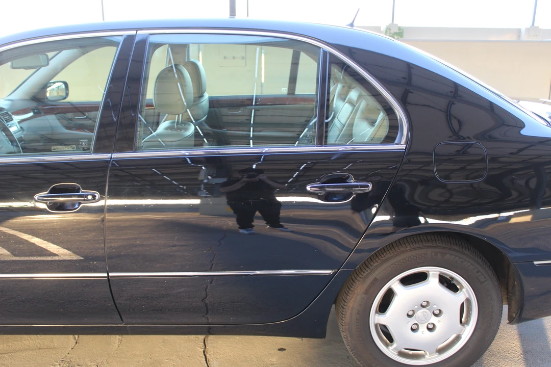 2002 Lexus LS 3rd Gen - Image 20 of 31