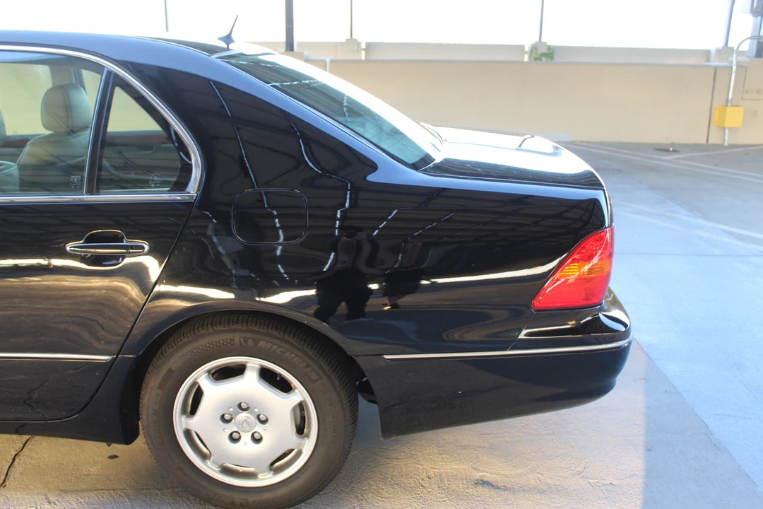 2002 Lexus LS 3rd Gen - Image 21 of 31
