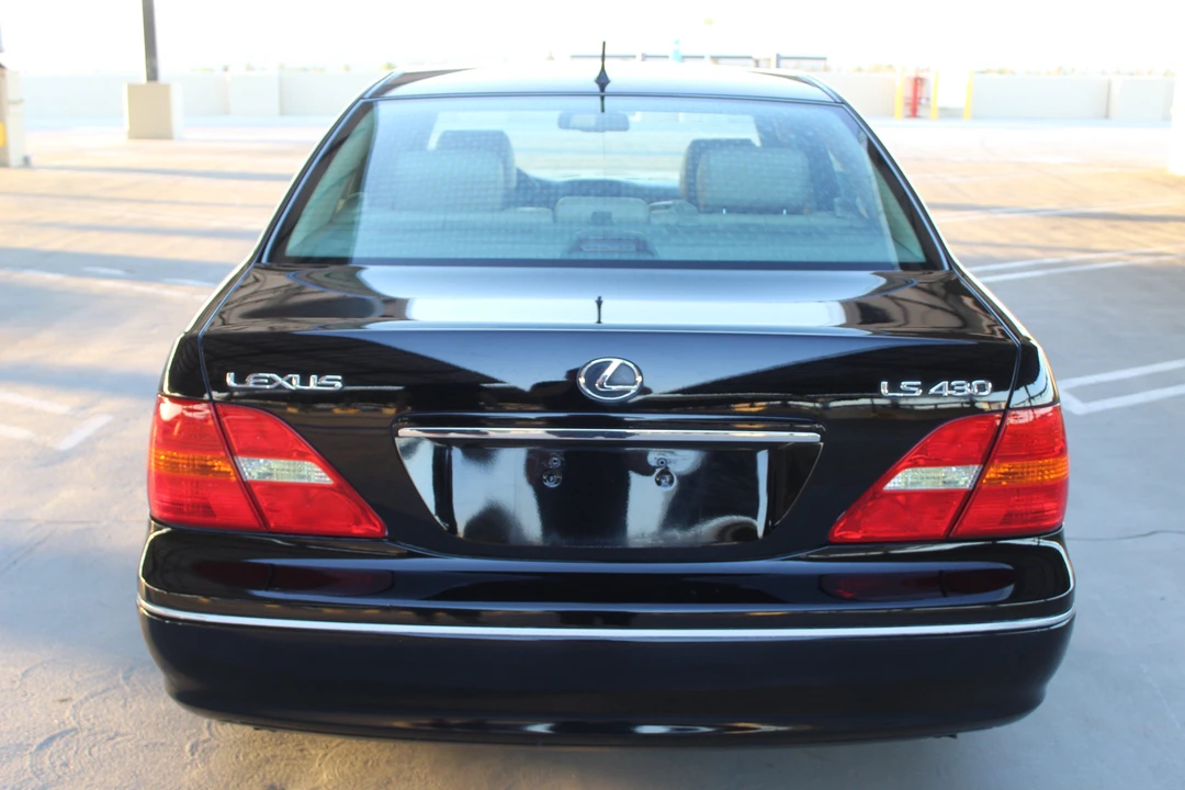 2002 Lexus LS 3rd Gen - Image 8 of 31