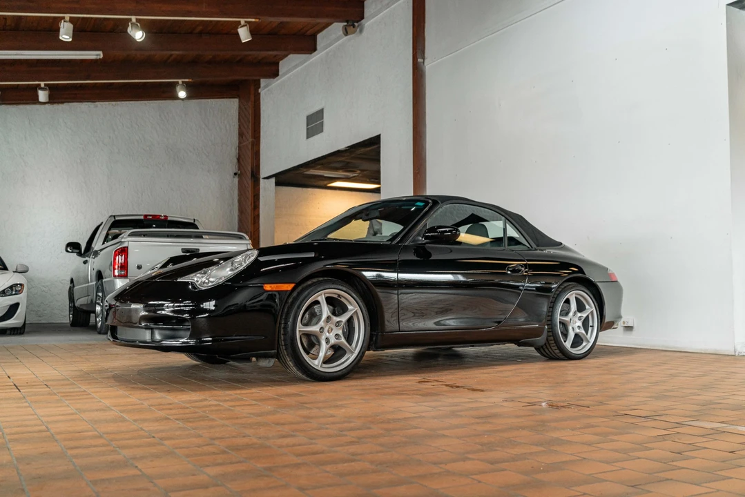 2002 Porsche 996 Carrera - Image 10 of 31
