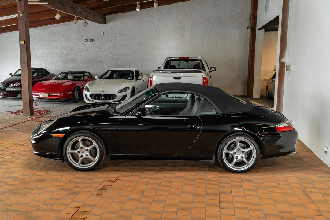 2002 Porsche 996 Carrera - Image 13 of 31