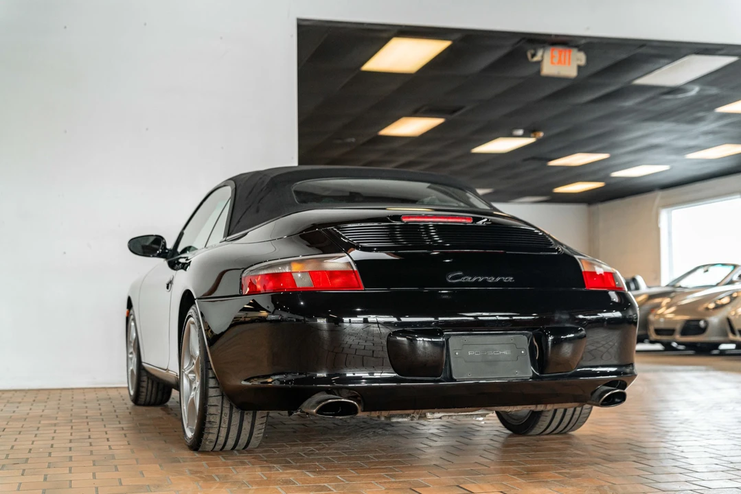 2002 Porsche 996 Carrera - Image 27 of 31