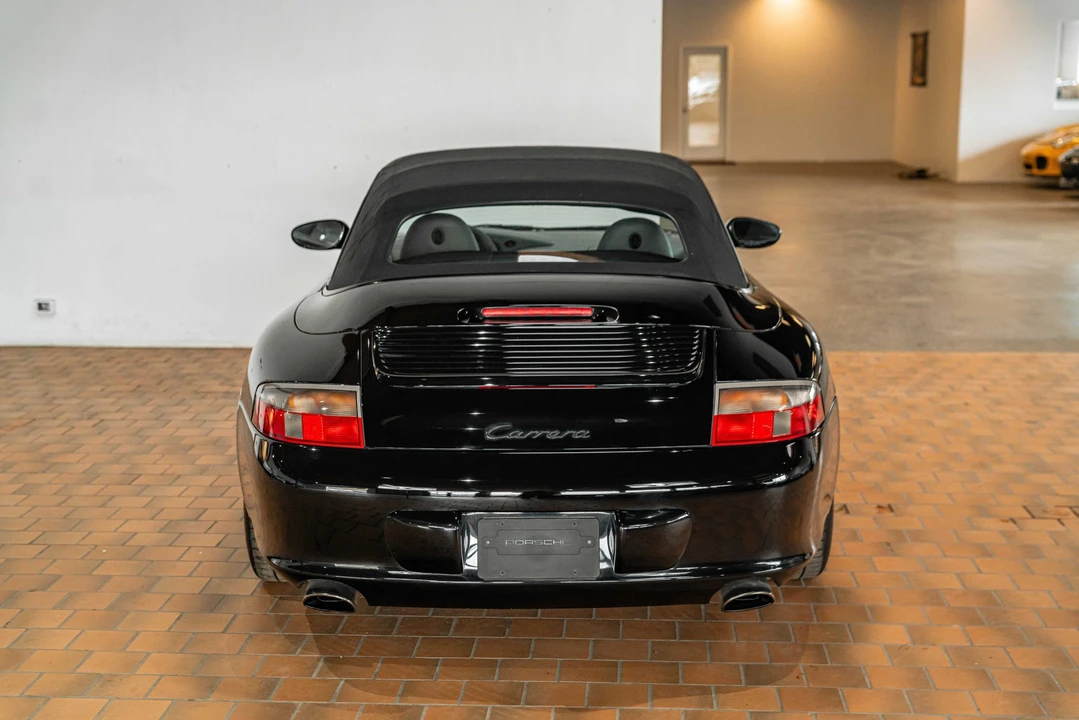 2002 Porsche 996 Carrera - Image 28 of 31