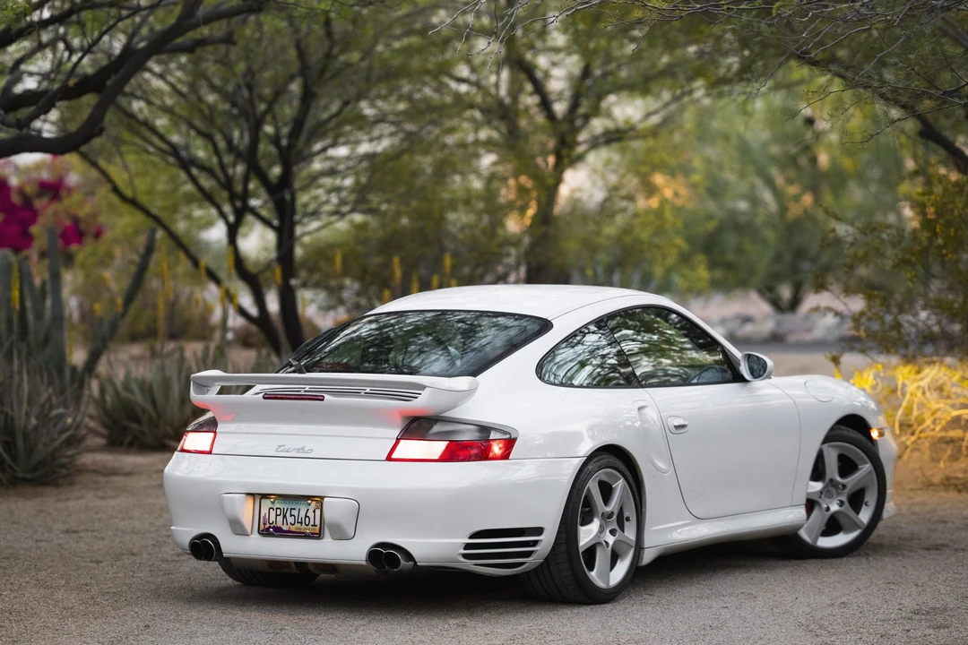 2002 Porsche 996 Turbo - Image 11 of 31
