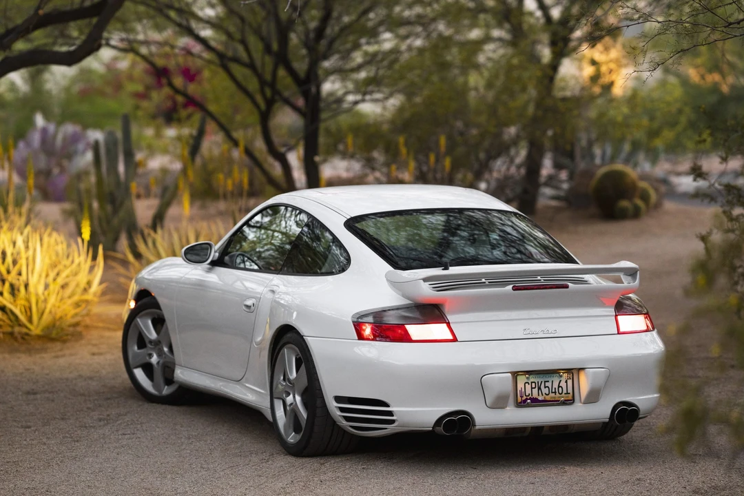 2002 Porsche 996 Turbo - Image 15 of 31