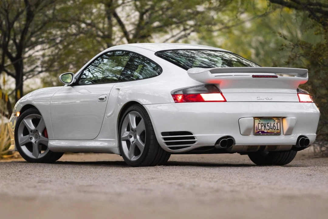 2002 Porsche 996 Turbo - Image 16 of 31