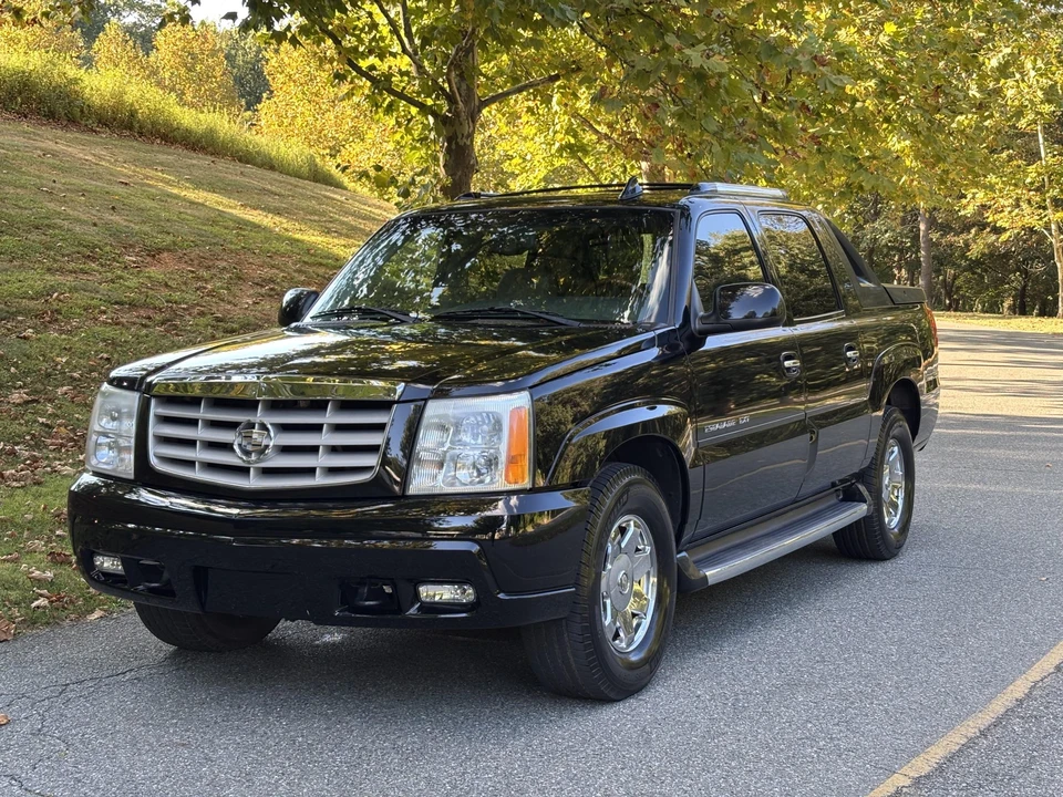 2003 Cadillac Escalade & EXT 2nd Gen - Image 2 of 31