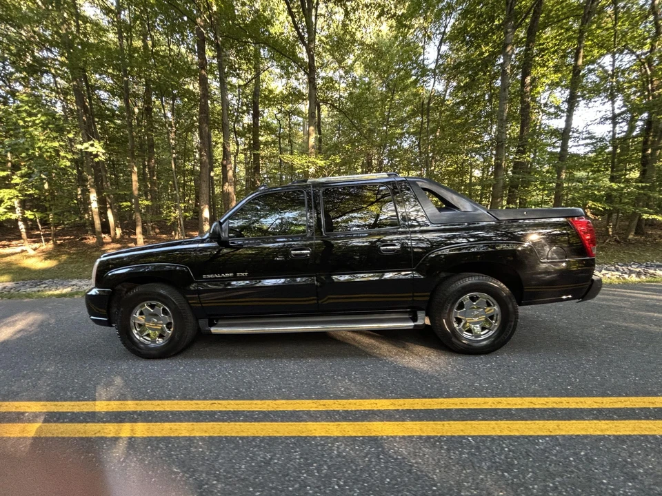 2003 Cadillac Escalade & EXT 2nd Gen - Image 28 of 31