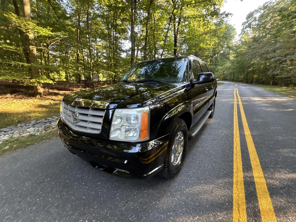 2003 Cadillac Escalade & EXT 2nd Gen - Image 10 of 31