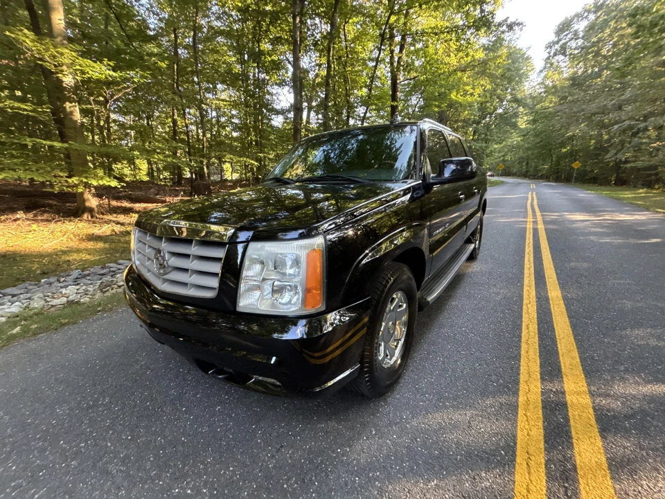 2003 Cadillac Escalade & EXT 2nd Gen - Image 11 of 31