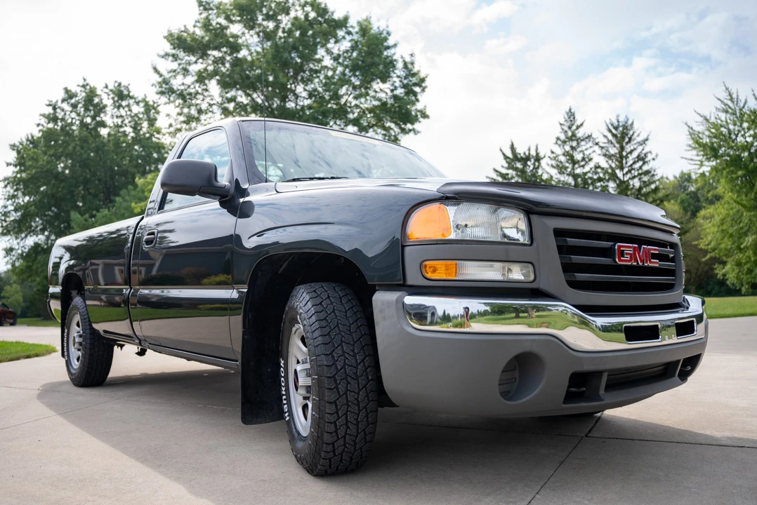 2003 GMC Sierra 2nd Gen - Image 28 of 31