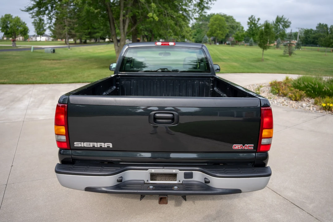 2003 GMC Sierra 2nd Gen - Image 19 of 31