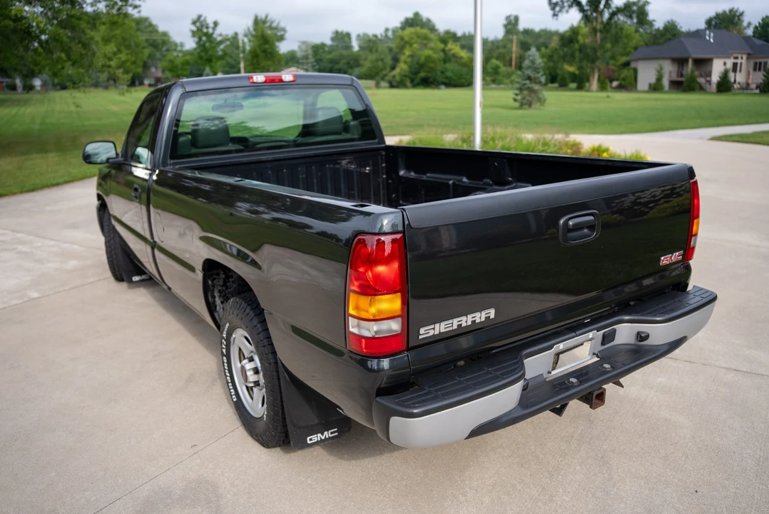 2003 GMC Sierra 2nd Gen - Image 12 of 31