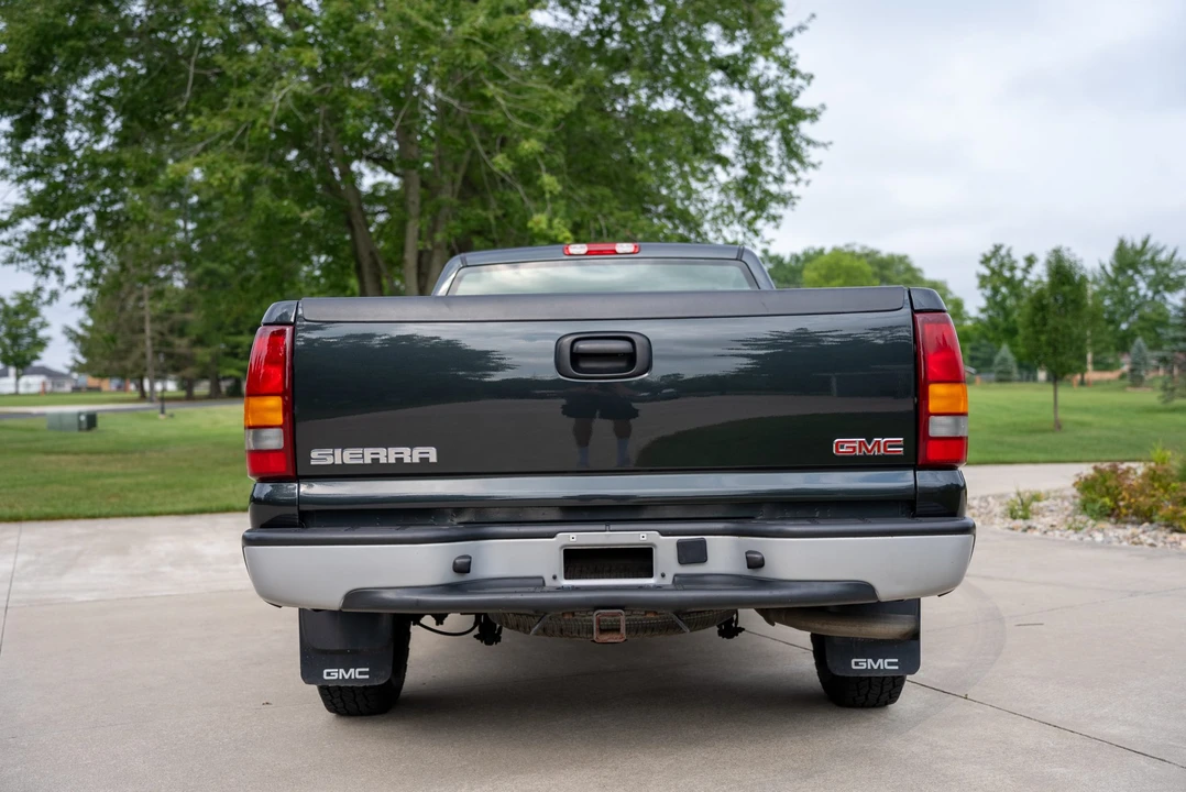 2003 GMC Sierra 2nd Gen - Image 15 of 31