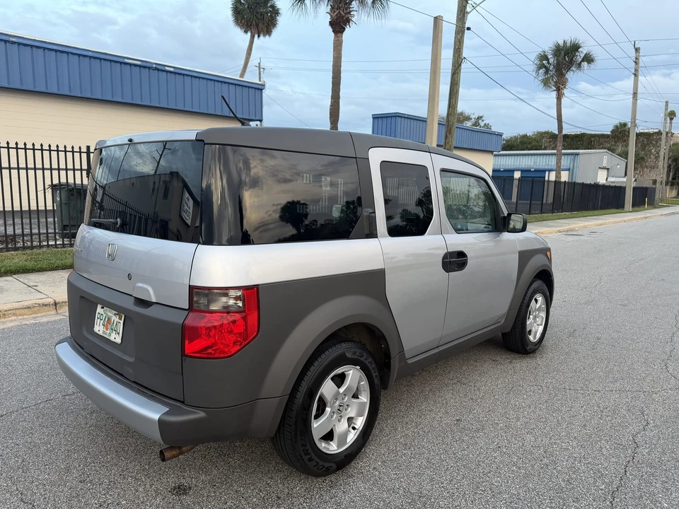 2003 Honda Element - Image 27 of 31
