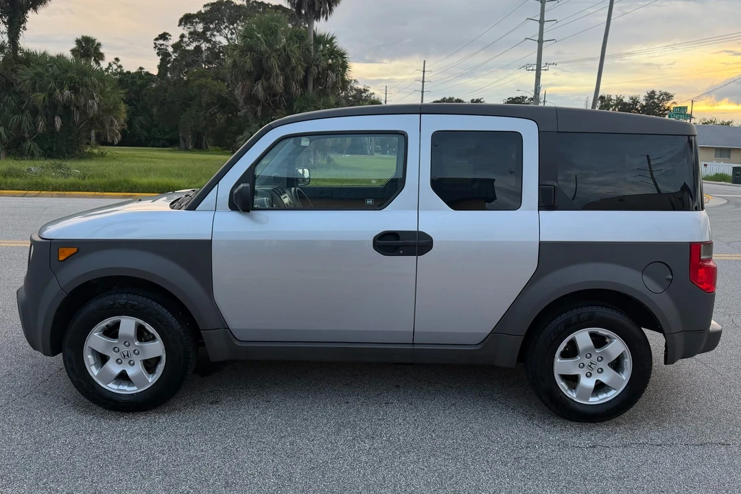 2003 Honda Element - Image 14 of 31