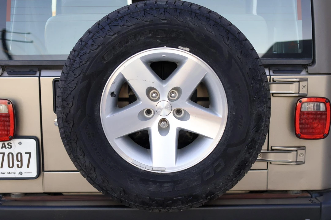 2003 Jeep TJ Wrangler - Image 18 of 31