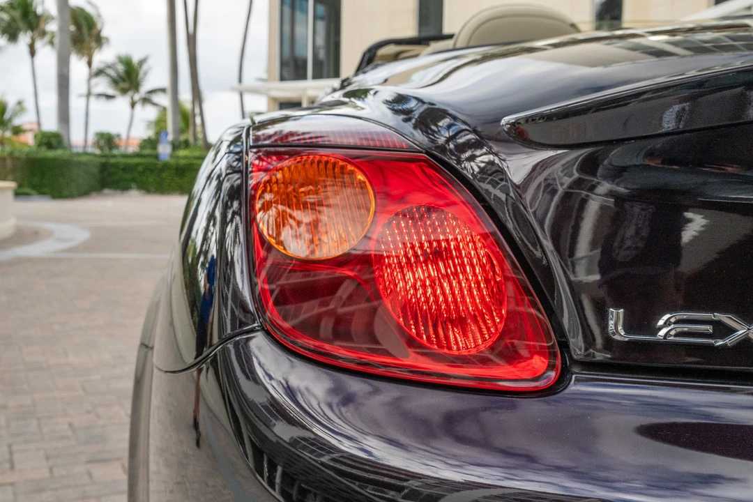 2003 Lexus SC430 - Image 19 of 31