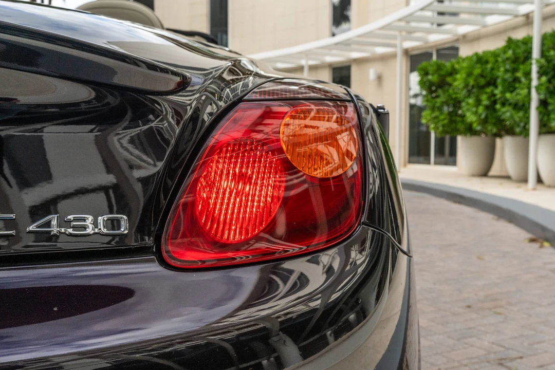 2003 Lexus SC430 - Image 20 of 31