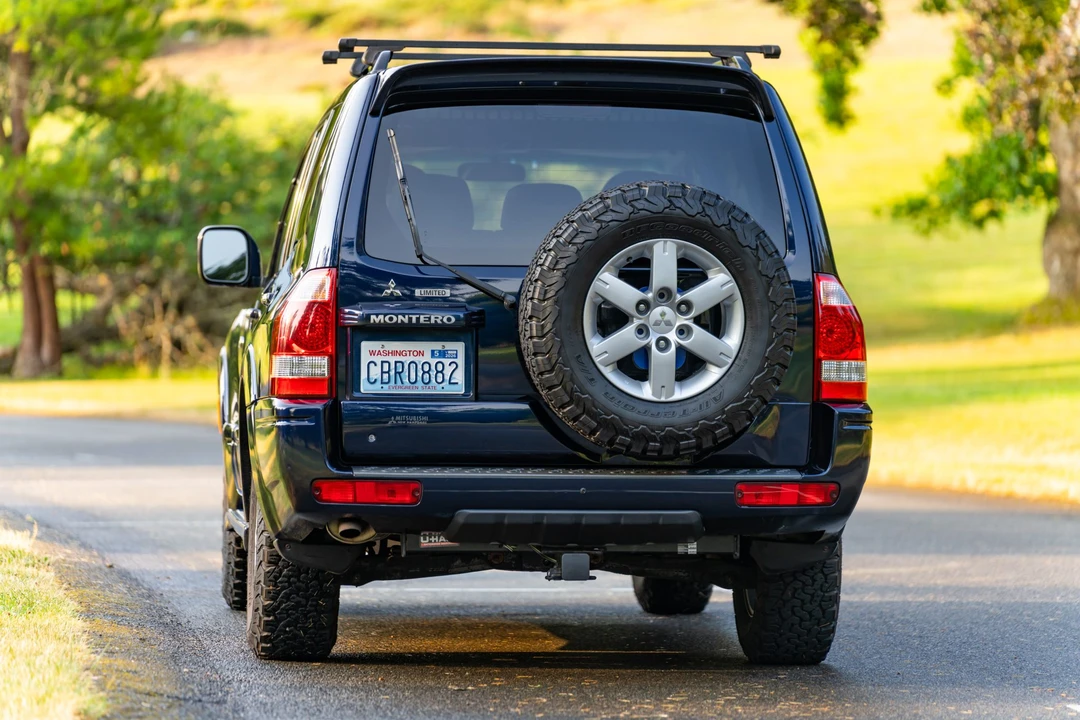 2003 Mitsubishi Pajero/Montero 3rd Gen - Image 5 of 31