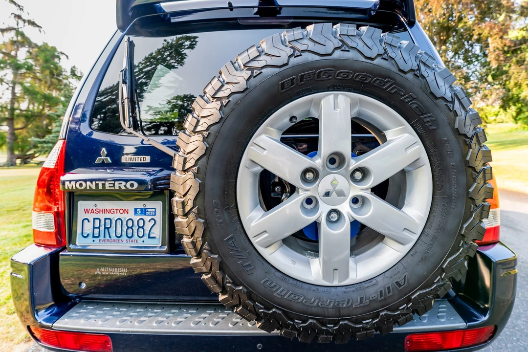2003 Mitsubishi Pajero/Montero 3rd Gen - Image 15 of 31