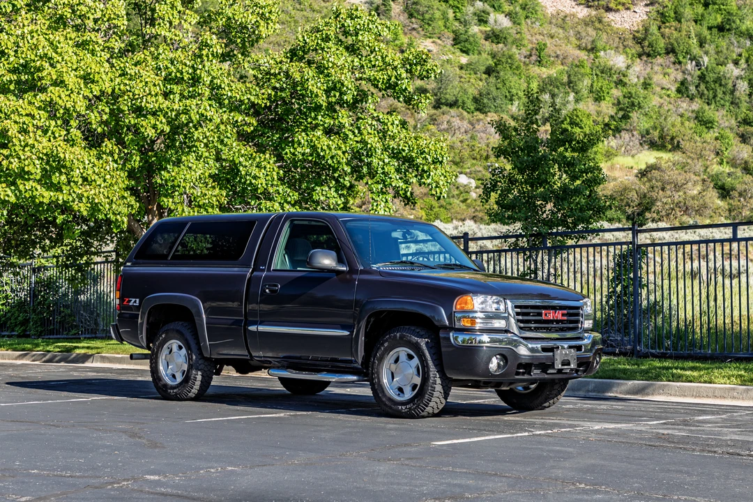 2004 GMC Sierra 2nd Gen - Image 9 of 31