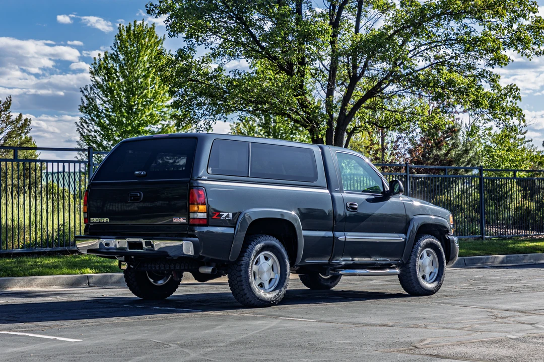 2004 GMC Sierra 2nd Gen - Image 12 of 31