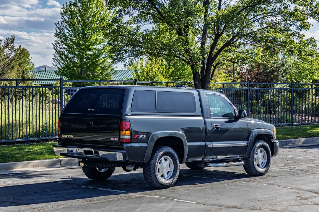 2004 GMC Sierra 2nd Gen - Image 14 of 31