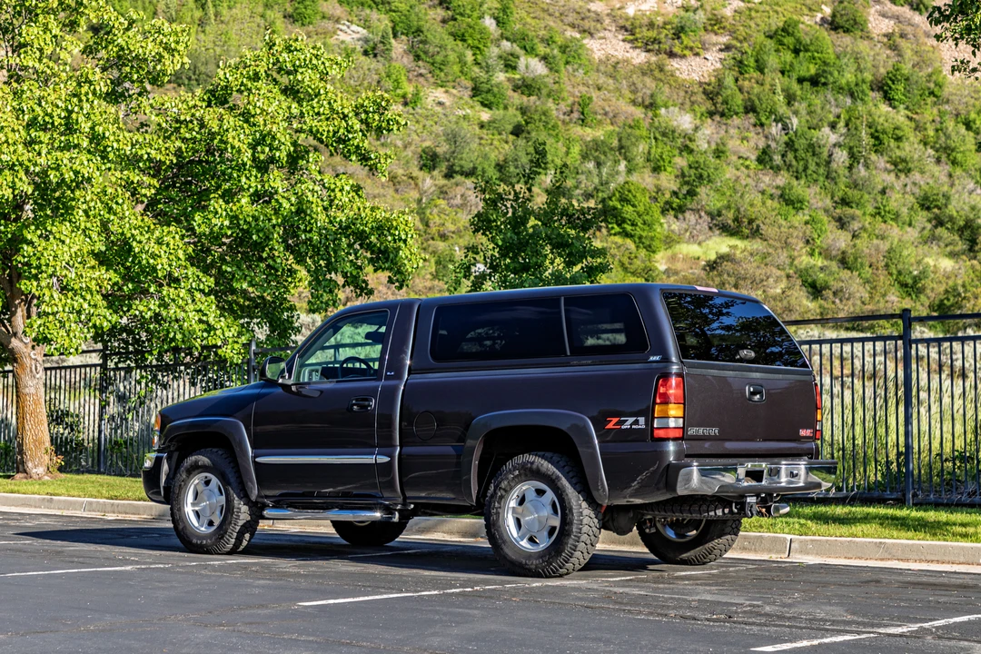 2004 GMC Sierra 2nd Gen - Image 17 of 31